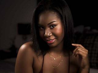 エロティックなビデオチャット amarantaEBONV