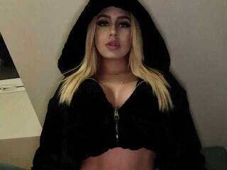 エロティックなビデオチャット AmaraPierce