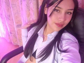 エロティックなビデオチャット AmbarCherry