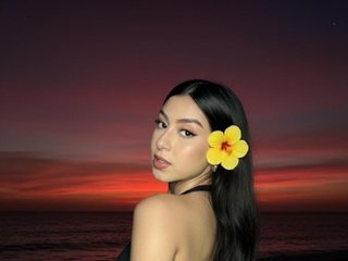 エロティックなビデオチャット Amber-HoffmanSt