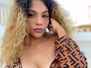 エロティックなビデオチャット AmberFolk