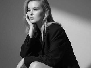 エロティックなビデオチャット Amelia2004