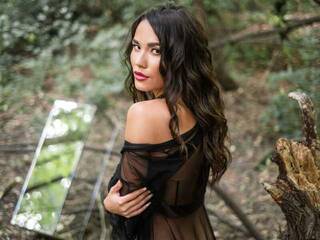 エロティックなビデオチャット AminaEvans