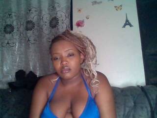 エロティックなビデオチャット Amiramunch