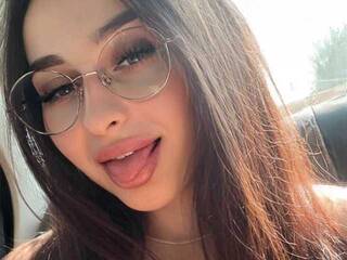 エロティックなビデオチャット AmyTvist