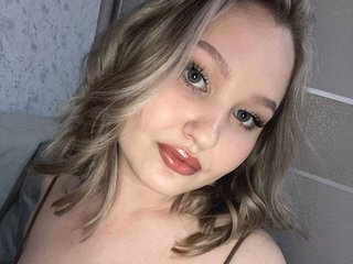 エロティックなビデオチャット AnalisaDimick