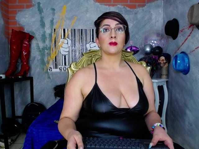写真 AndreaFetish welcome to my room heavy and dirty talk!!! any request must be accompanied by tokens #femdom #anal #squirt #bdsm #heels #smoke #mature #mistress #deepthroat #cei #joi #fetish #strapon #sph #bigtit