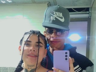 エロティックなビデオチャット andreaAndJeanP
