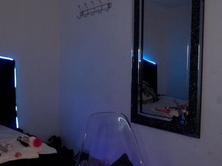 エロティックなビデオチャット Angel-ink-333