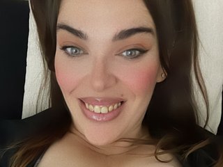 エロティックなビデオチャット AngelaEvans