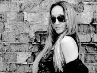 エロティックなビデオチャット angelina31