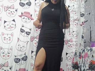 エロティックなビデオチャット angelinye