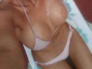 エロティックなビデオチャット angelitohot