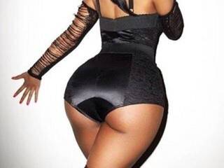 エロティックなビデオチャット AngelxBigAss