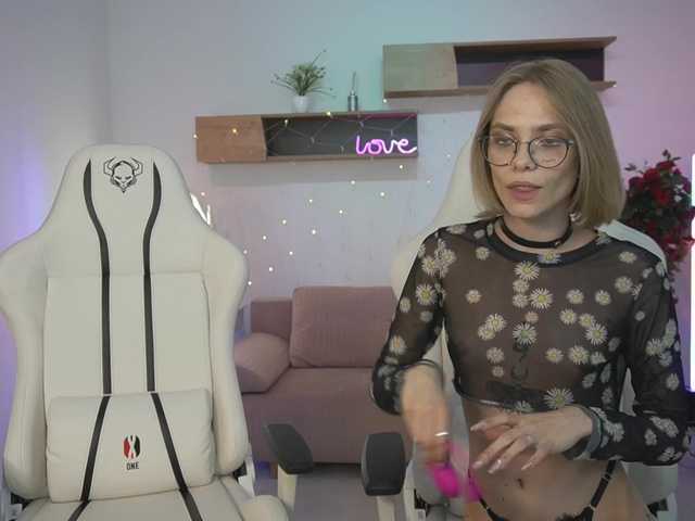 ブロードキャストスクリーンショット AngieNatasha054