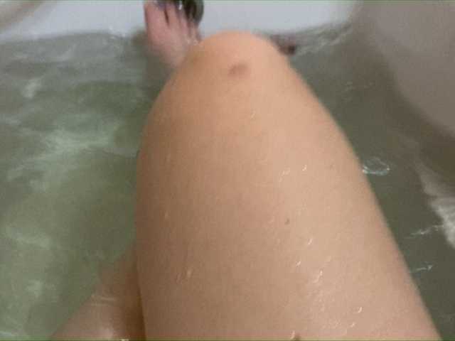 ブロードキャストスクリーンショット AnitaShine