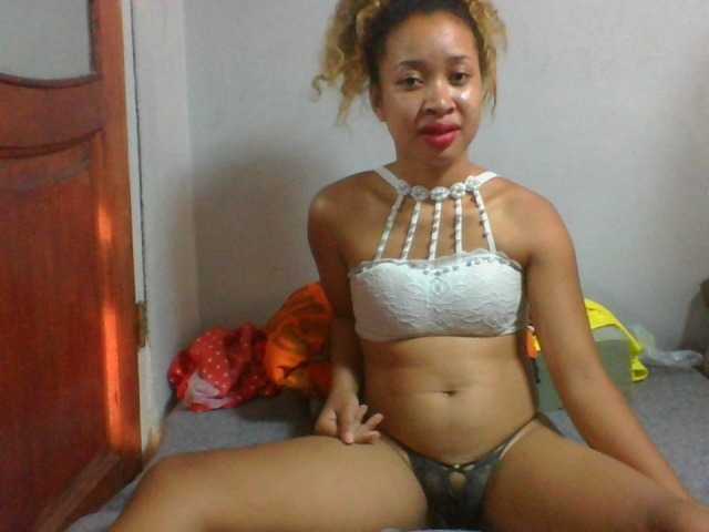 ブロードキャストスクリーンショット AnnahRise