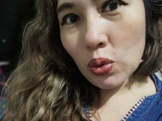 エロティックなビデオチャット anniejhonson1