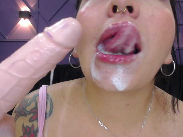 写真 Anniieose i want have a big orgasm, do you want help me? #spit #latina #smoke #tattoo #braces #feet #new