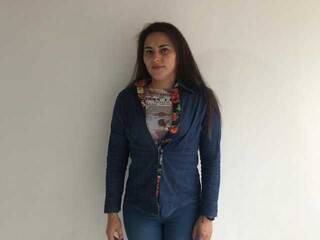 エロティックなビデオチャット ANNIIESMITH