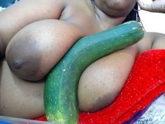 写真 antonelax #ass #pussy #lush #domi #squirt #fetish #anal deep cucumber #tokenkeno