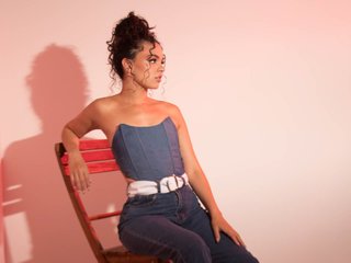 エロティックなビデオチャット AprilRhodes