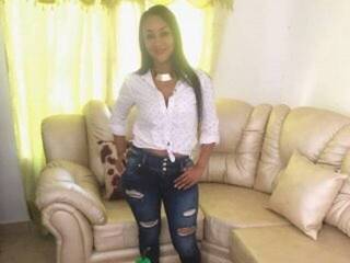 エロティックなビデオチャット apriltaylor