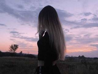 エロティックなビデオチャット Ariana-cute