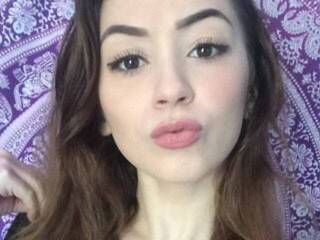 エロティックなビデオチャット ArianaGG