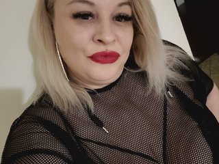 エロティックなビデオチャット AriannaMilf