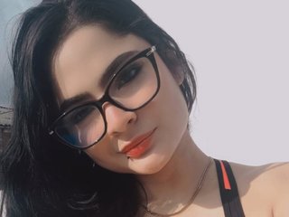 エロティックなビデオチャット Ariel-Campbell