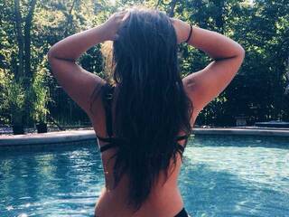 エロティックなビデオチャット ashleyvillaz