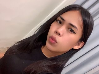 エロティックなビデオチャット AsianJhanna18