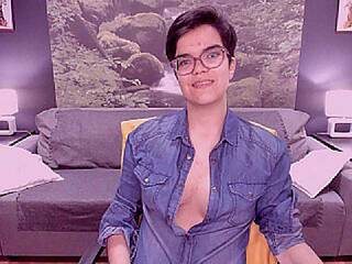 エロティックなビデオチャット AstraGreen