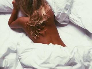 エロティックなビデオチャット AstridJones