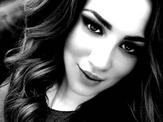 エロティックなビデオチャット Asynaa