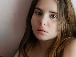 エロティックなビデオチャット AuroraBest