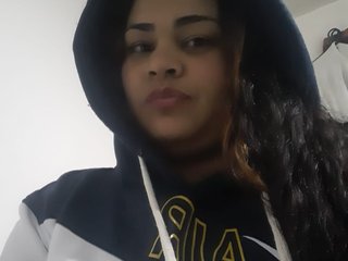 エロティックなビデオチャット auroracortez