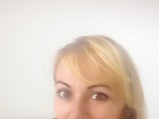 エロティックなビデオチャット auroramia123