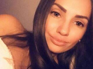 エロティックなビデオチャット AvaKeys