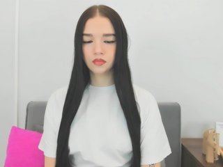 エロティックなビデオチャット AvaPretty