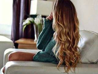 エロティックなビデオチャット Aveblonde