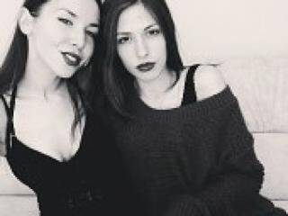 エロティックなビデオチャット avengergirl