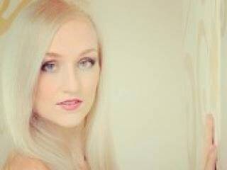 エロティックなビデオチャット avreliya