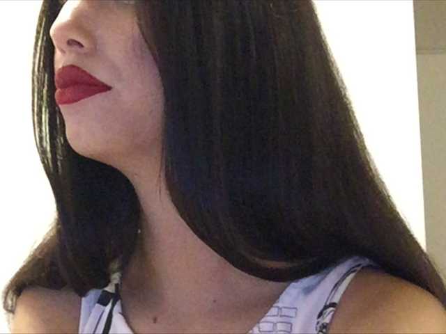 ブロードキャストスクリーンショット AylinKyra