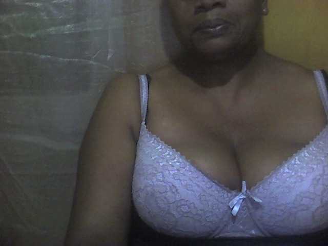 ブロードキャストスクリーンショット Aynabrina