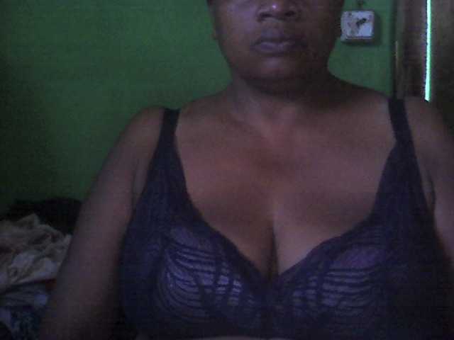 ブロードキャストスクリーンショット Aynabrina