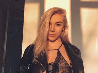 エロティックなビデオチャット Babe-Bianca