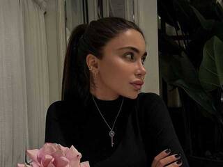 エロティックなビデオチャット Angelina_kisa001