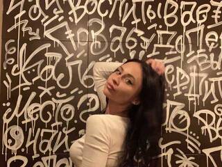 エロティックなビデオチャット BabyAlicea